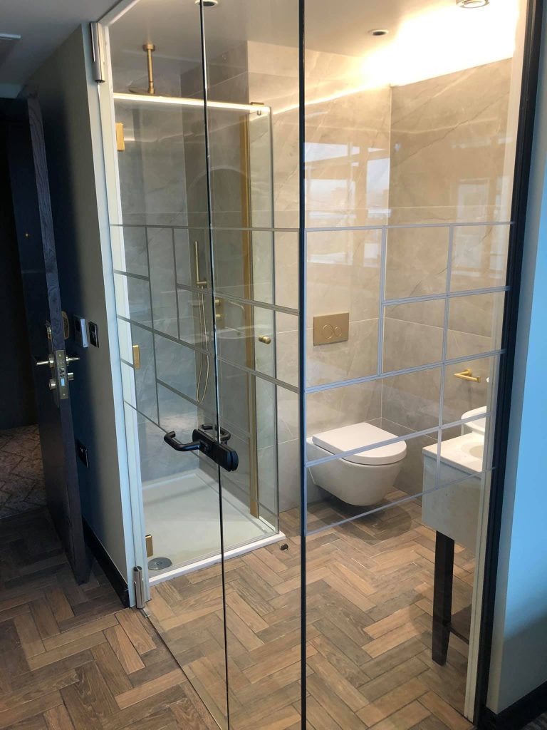 Europa Hotel, Belfast Wall and Floor Tiles